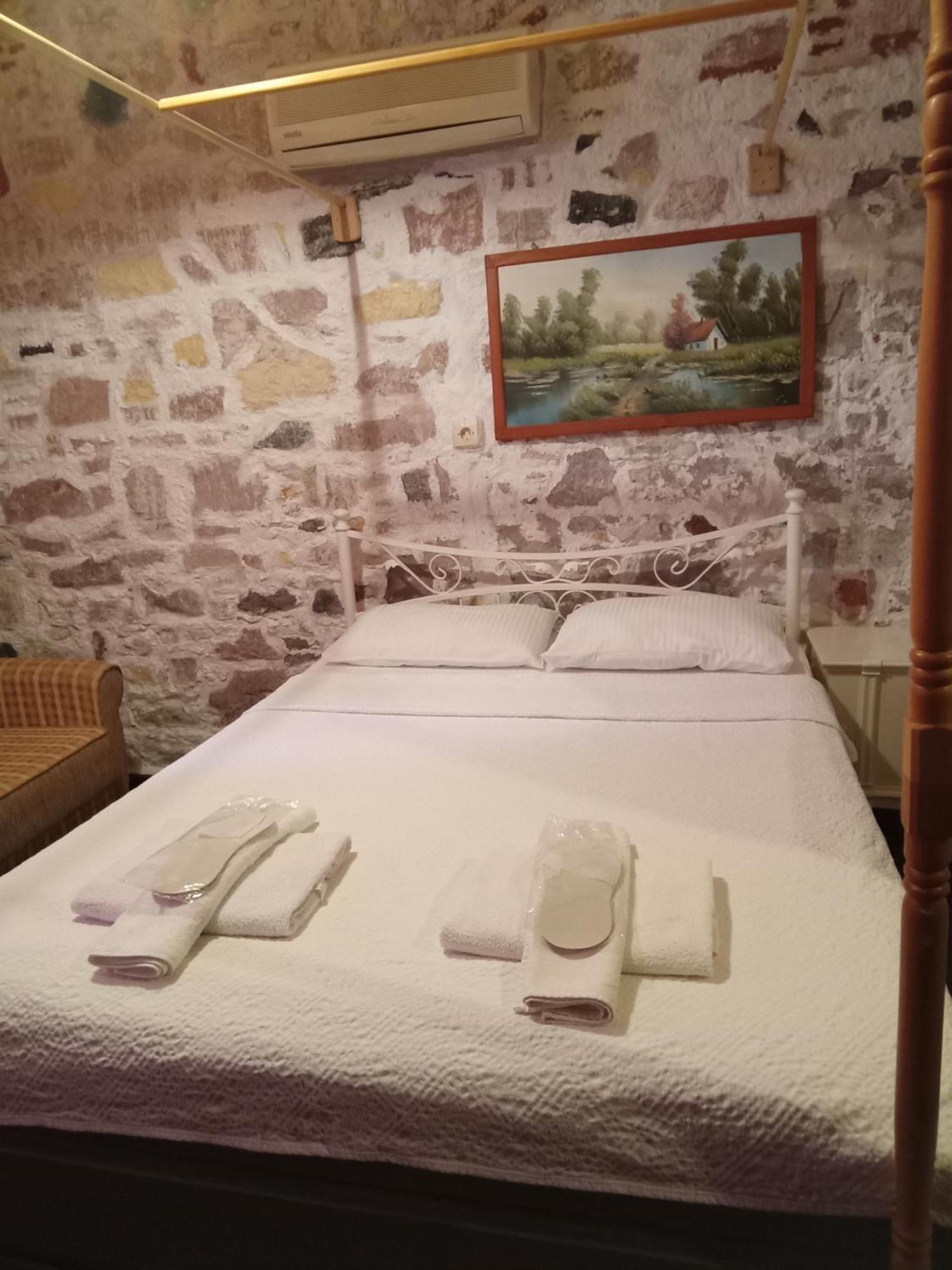 Hotel Cunda Zehra Teyzenin Evi à Ayvalı Extérieur photo